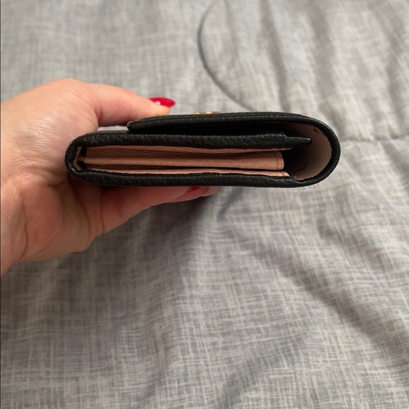 Gucci Black Wallet with Gold Detailing- NWOT - Picture 9 of 11